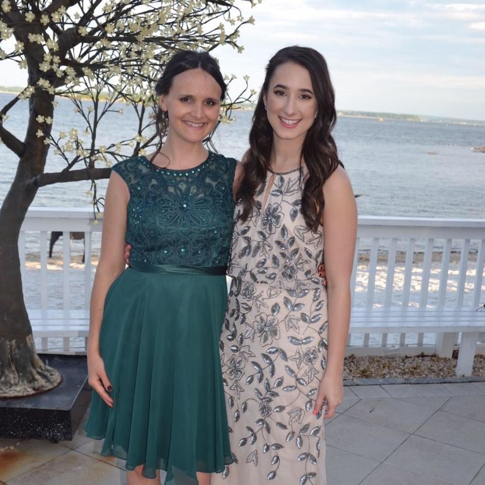 Meet your Posher, Antonia